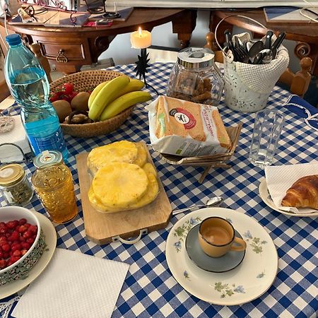 Penelope B&B パレルモ エクステリア 写真